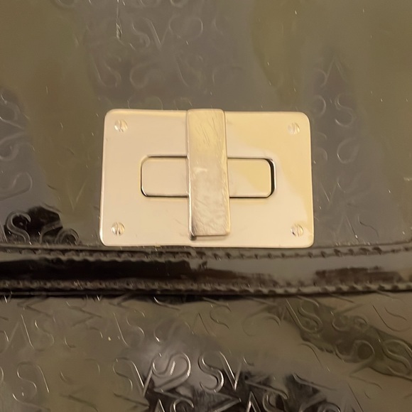 Simply Vera Vera Wang patent leather embossed handbag - Picture 2 of 4